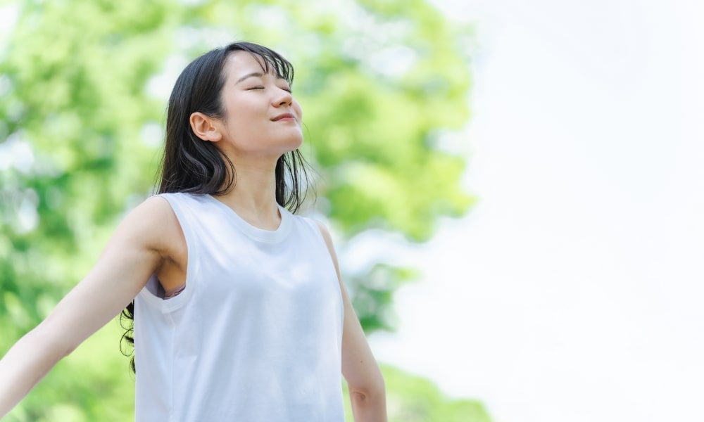 ストレスフリーでスッキリした女性